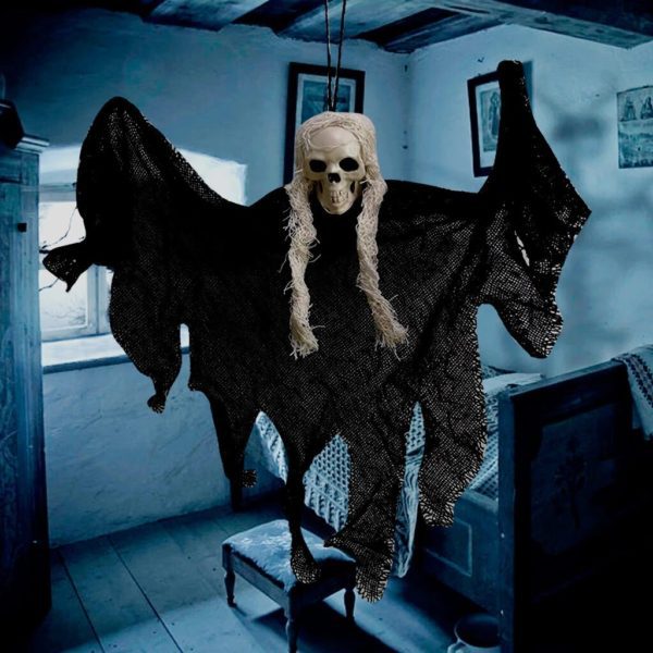 Hanging Skulls