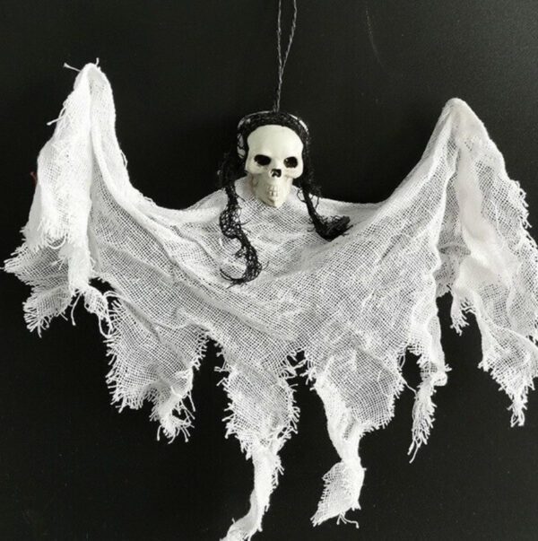 Hanging Skulls