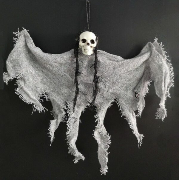 Hanging Skulls