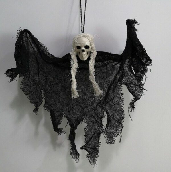 Hanging Skulls