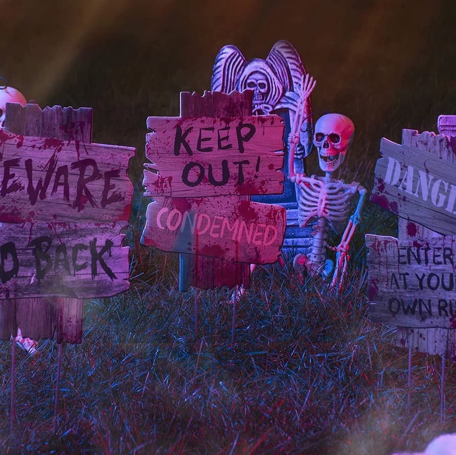 halloween garden signs